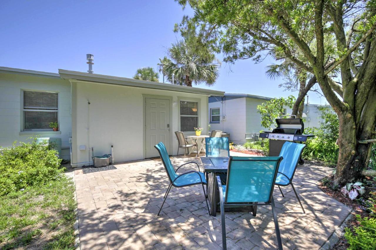 New Smyrna Beach Abode With Fire Pit, Walk To Beach! 외부 사진